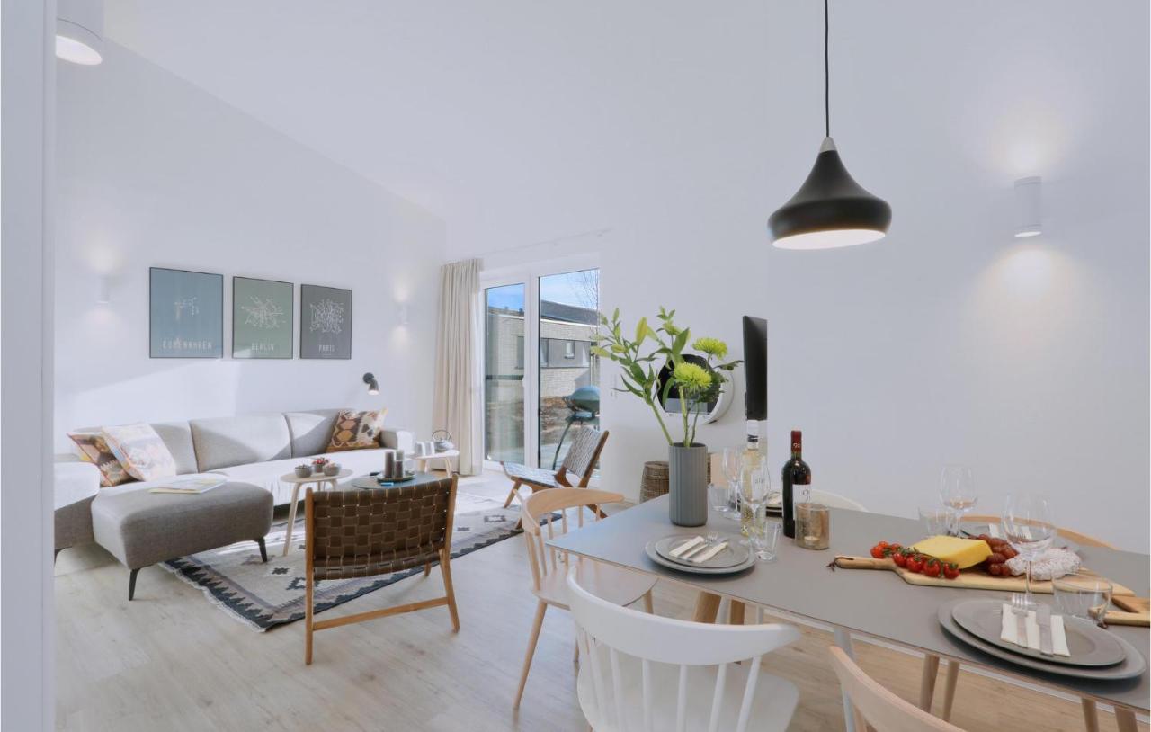 Stunning Home In Lembruch-Duemmer See With Wifi Eksteriør bilde
